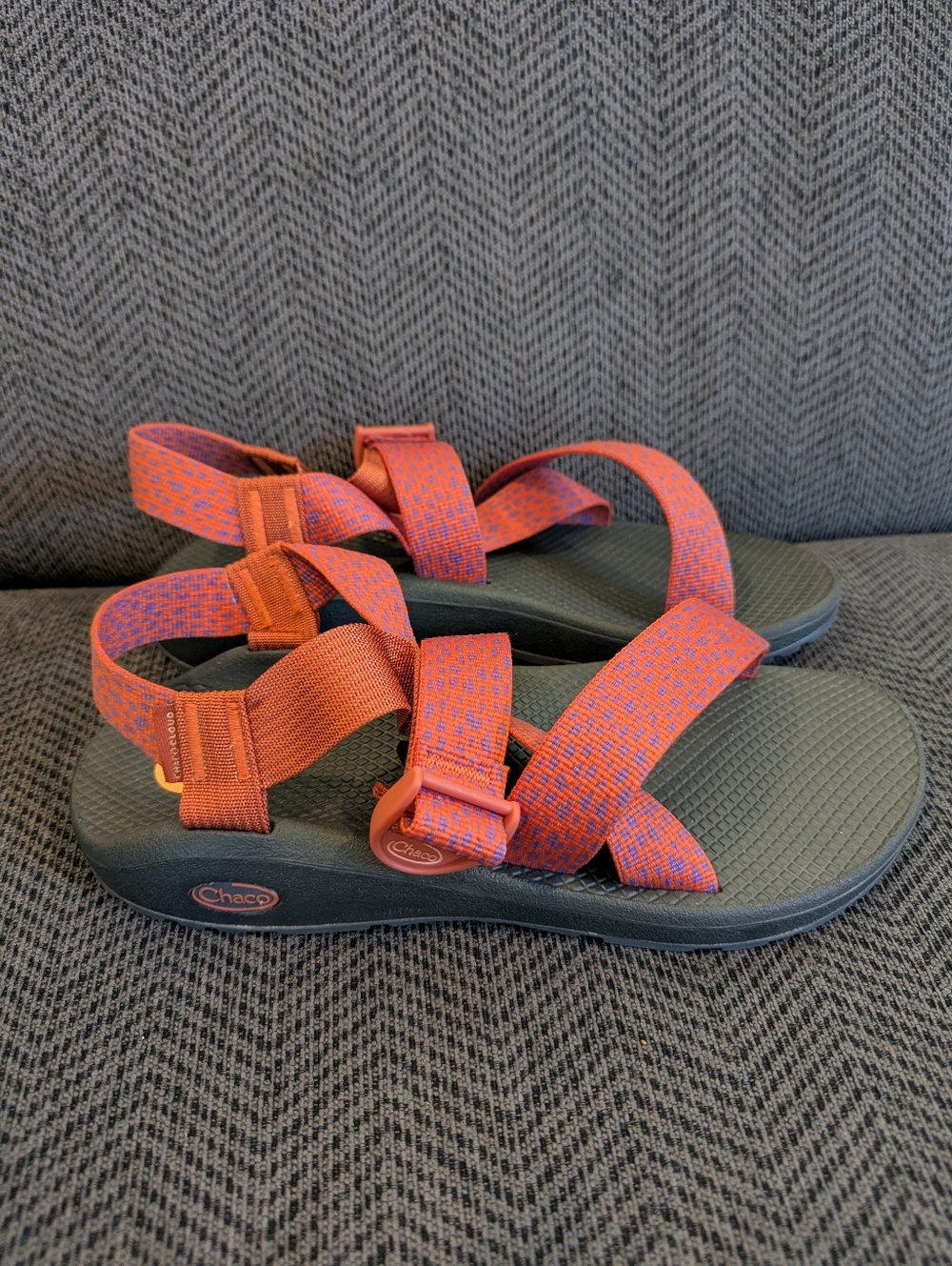 Women's Chaco Sandals Wide Straps Size 11